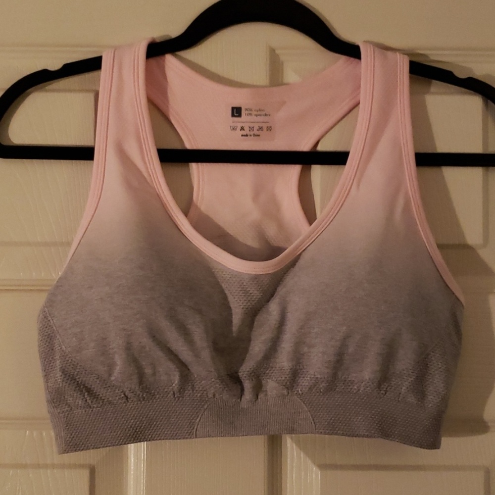 Sports bra